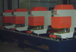 廠家直銷高質(zhì)量彩色塑窗無(wú)縫焊接機(jī)——支持混批，來(lái)電咨詢價(jià)格、廠家及圖片